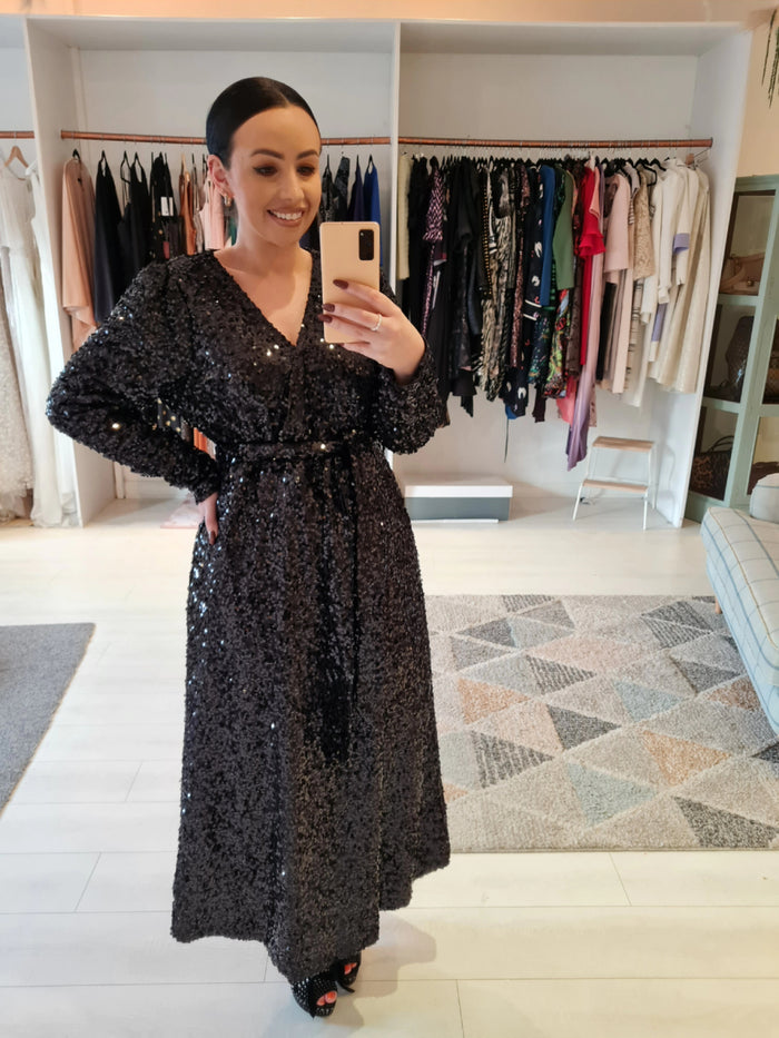 Dorothy Perkins Black Sequin Maxi Size 14 NWT