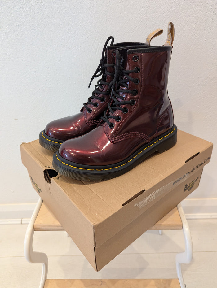Dr Martens 1460 Vegan Oxblood Chrome 4