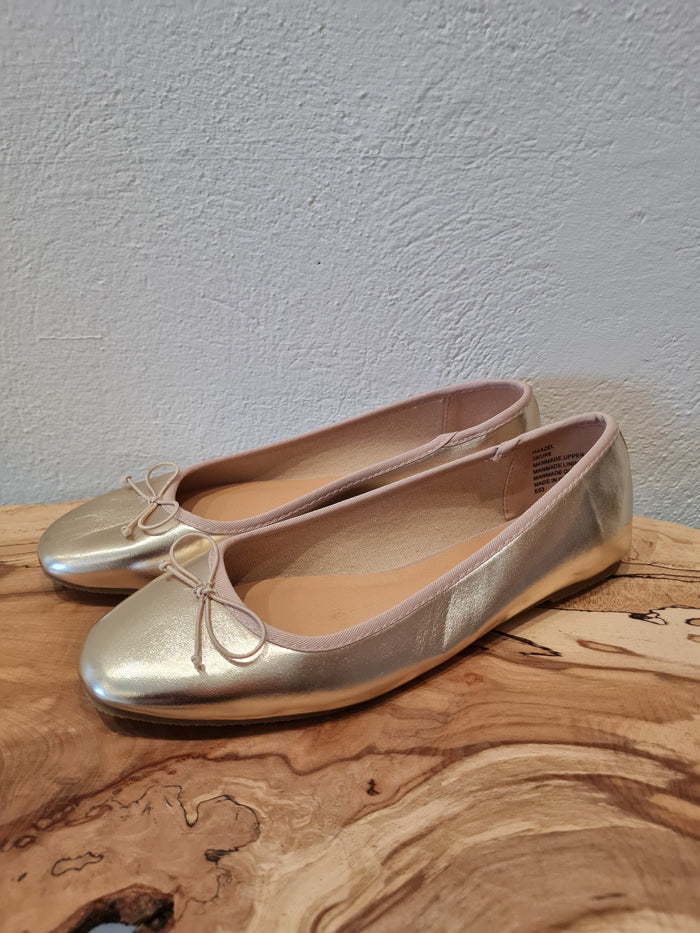 Dune Gold Pumps 6 New