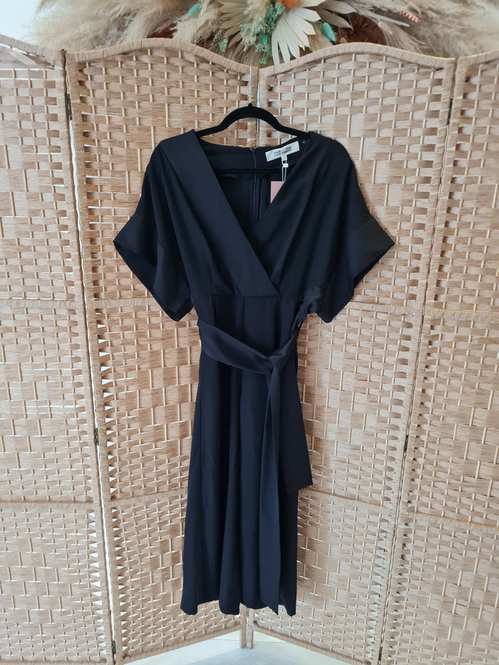 DVF black 3/4 jumpsuit 8/10