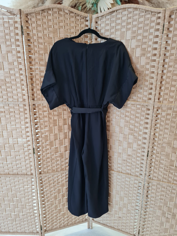 DVF black 3/4 jumpsuit 8/10