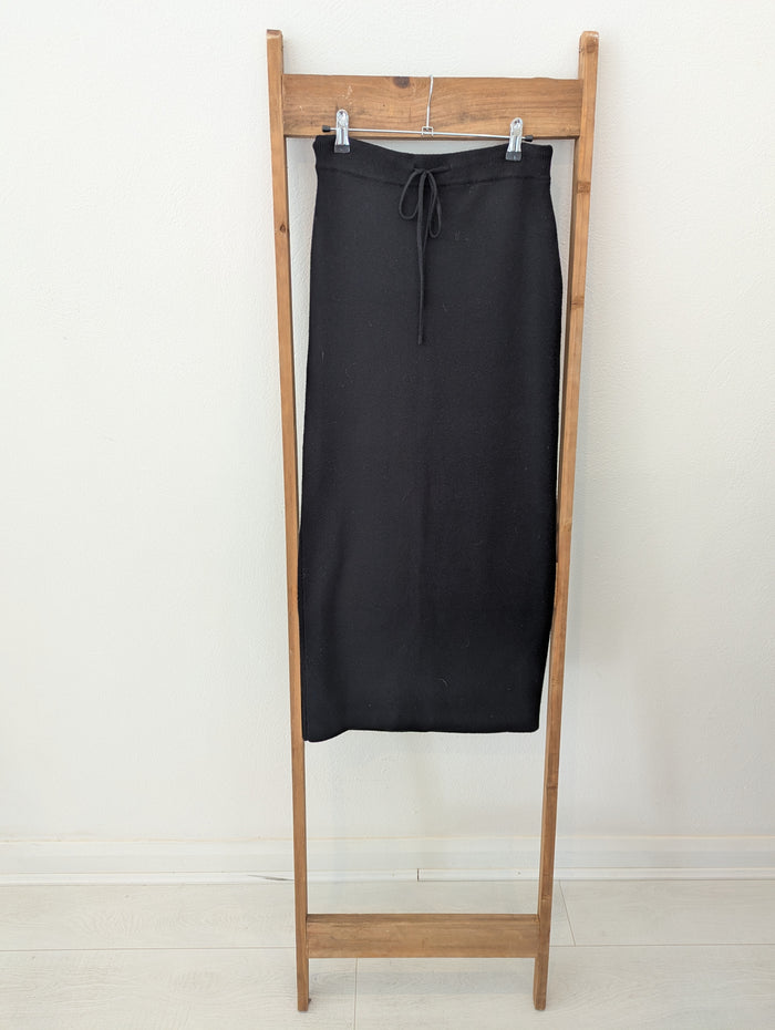 Elenza Black Knitted Skirt S/M RRP £49.99