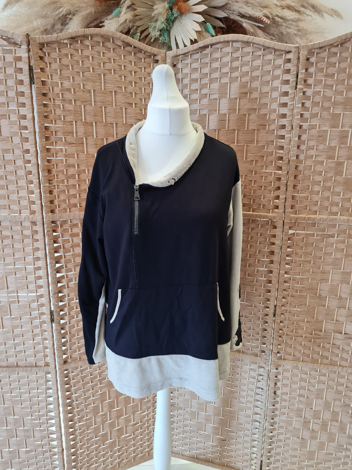 Eliza Cavaletti Black zip Top 16