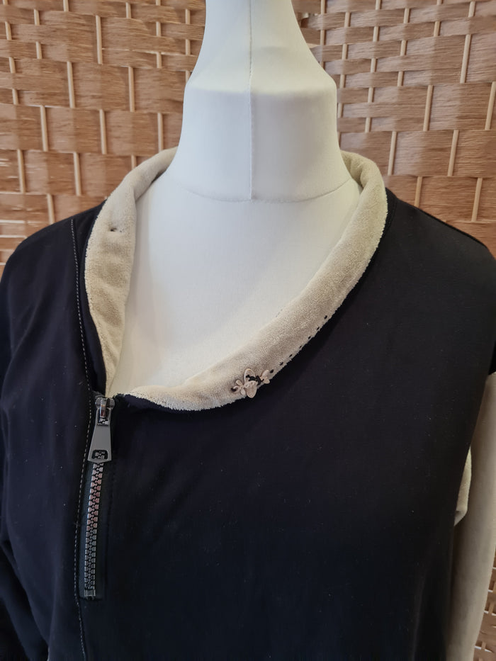 Eliza Cavaletti Black zip Top 16