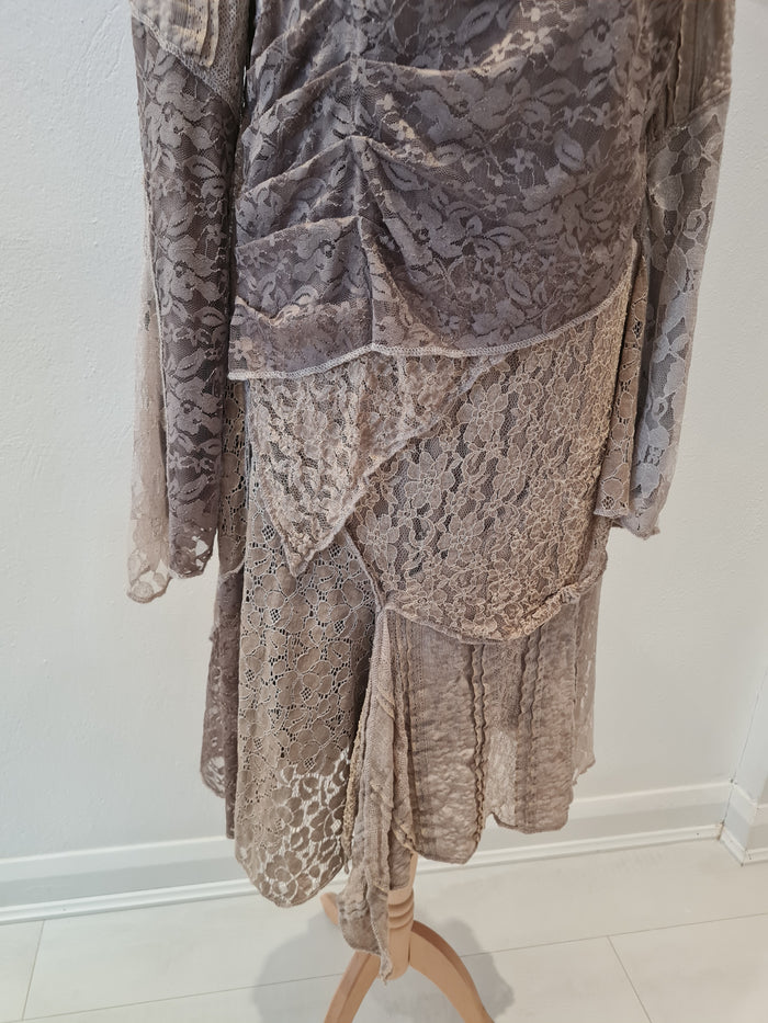 Eliza Cavaletti taupe Lace Dress Size 12/14