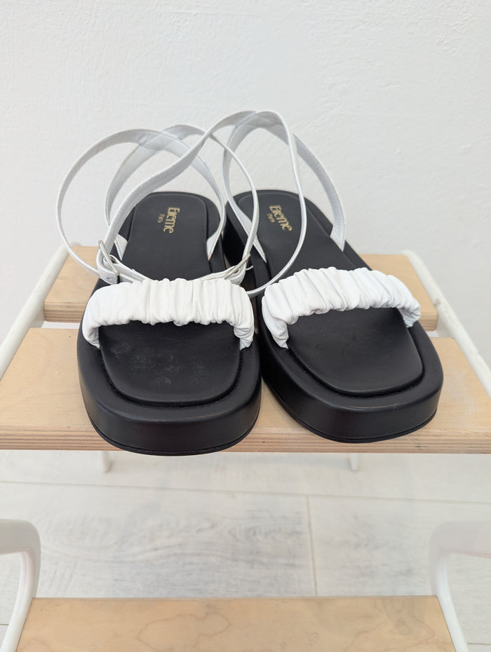 Elleme Paris White Sandals 6 NWT