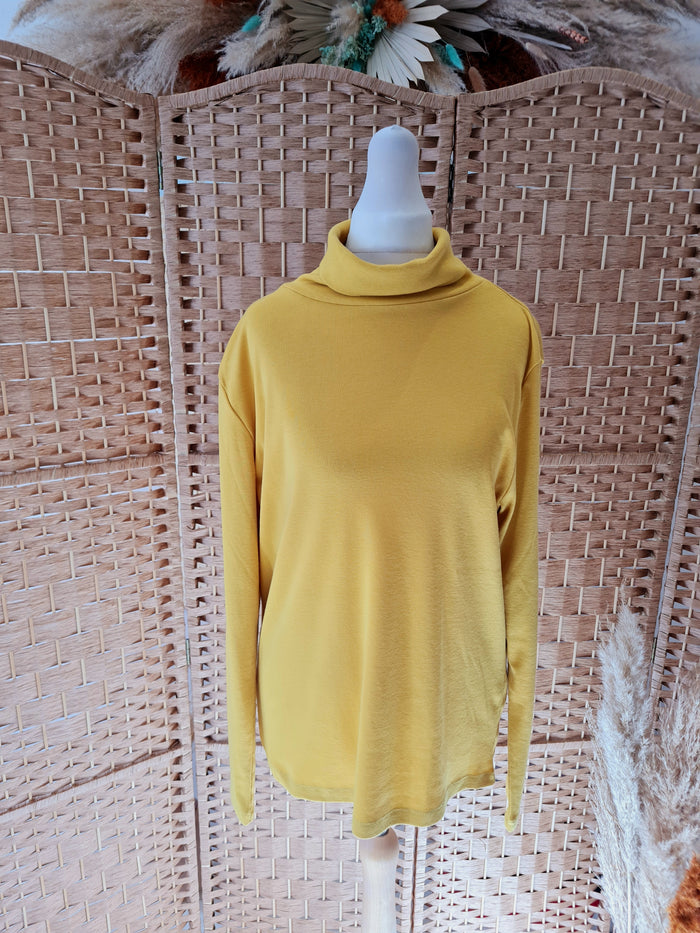 Emreco mustard turtleneck 16
