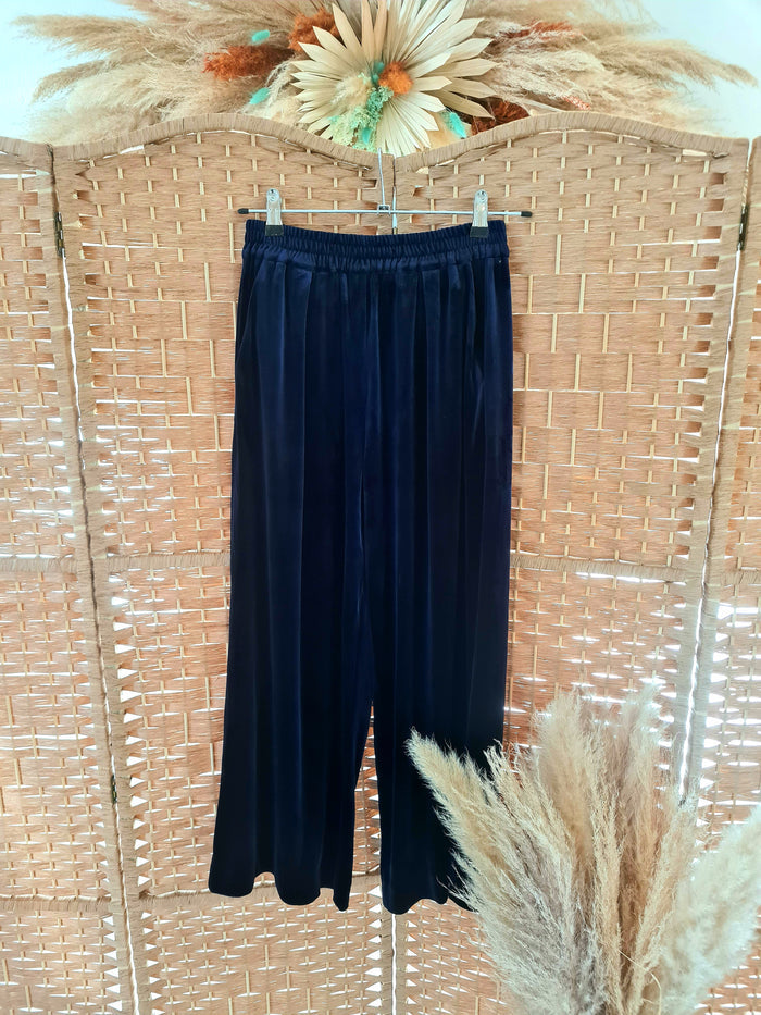 E+P Studio Navy Velour Cullottes S