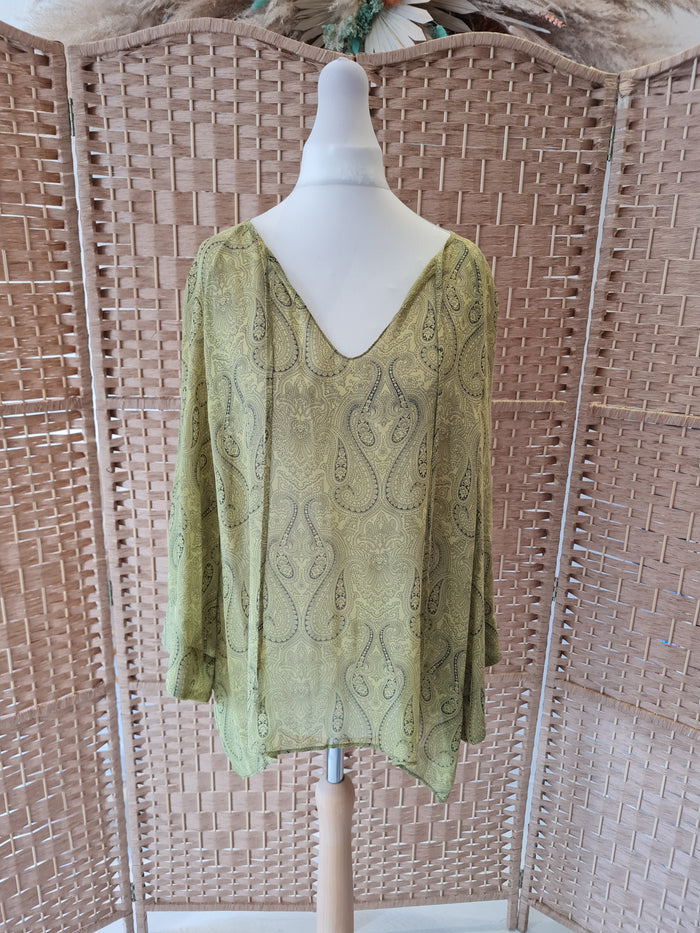 Ermano Clothing Green Paisley Blouse Size Large