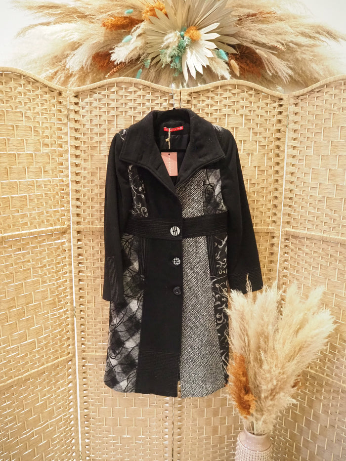 Femmes Je Vous Black/White Coat