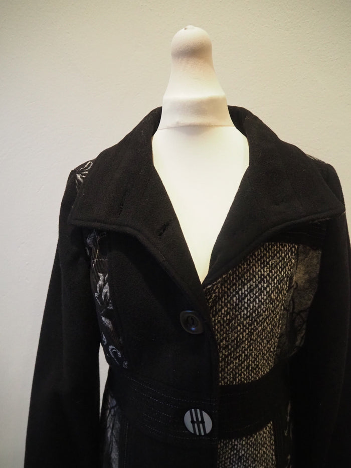 Femmes Je Vous Black/White Coat