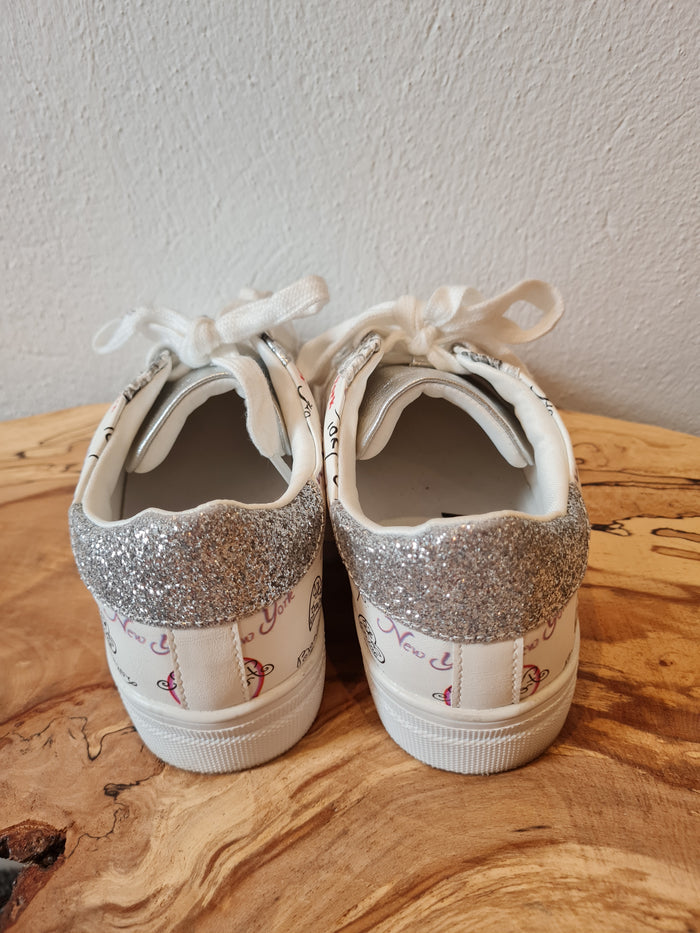 Findlay City trainers Size 3
