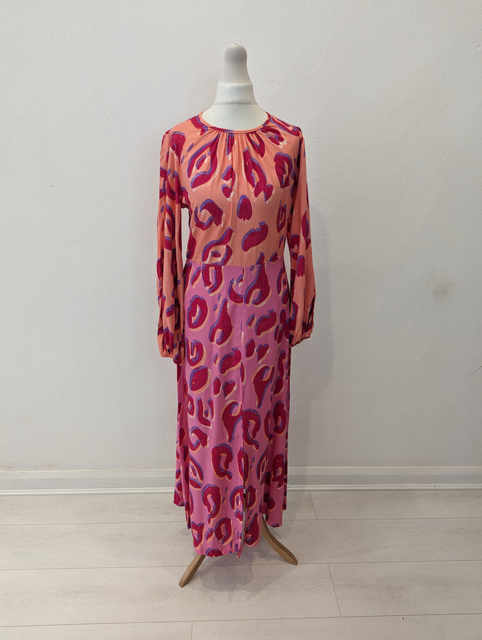Forever Unique Orange/Pink Maxi Size 8