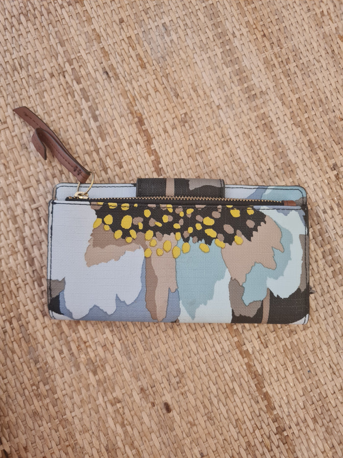 Fossil patterned purse NWT