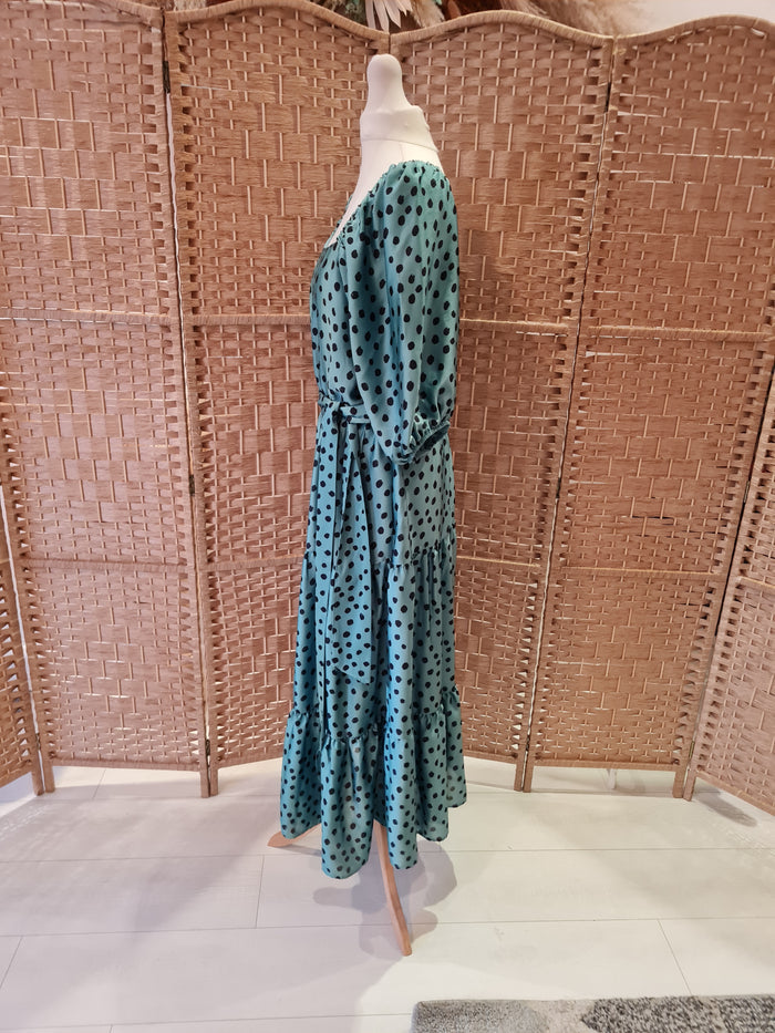 Gallery green/black spot dress with pockets 10