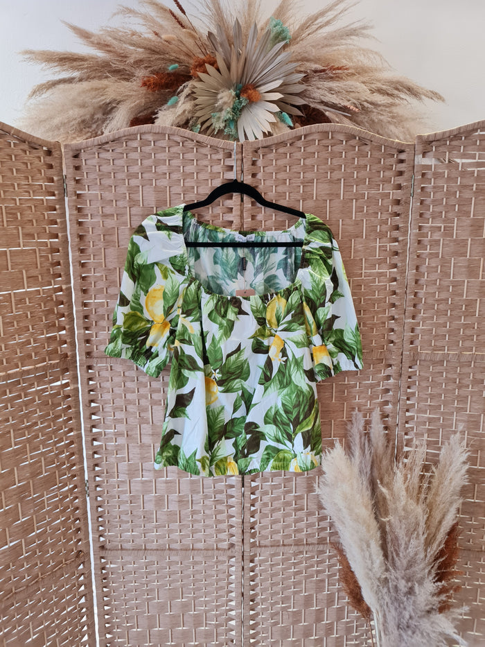 Gallery Lemon print Top Size 18 (New)