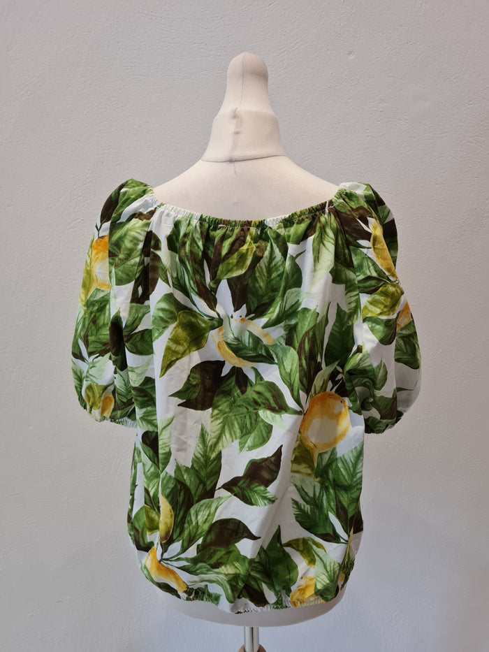 Gallery Lemon print Top Size 18 (New)