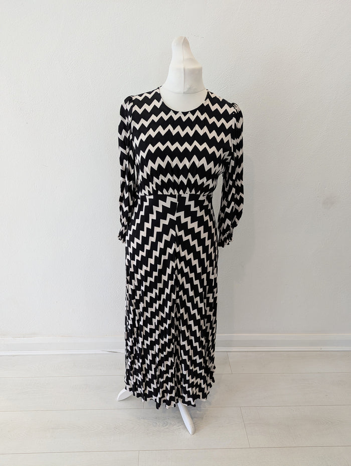 Ghost Black/White Pippa Zigzag Dress 10