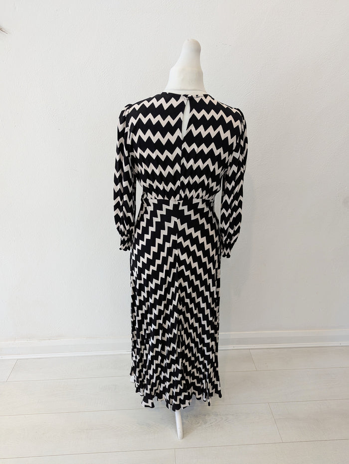 Ghost Black/White Pippa Zigzag Dress 10