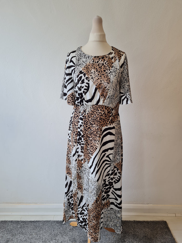 Girl in Mind animal print maxi 10