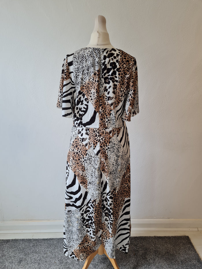 Girl in Mind animal print maxi 10
