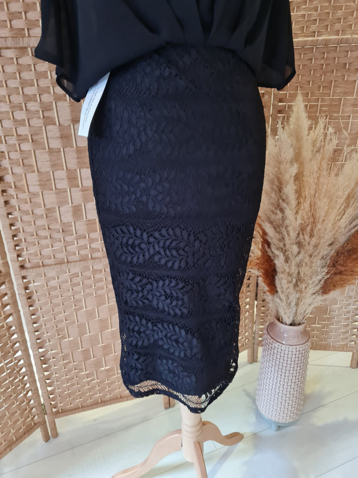 Girl in mind Black lace skirt midi 8 New