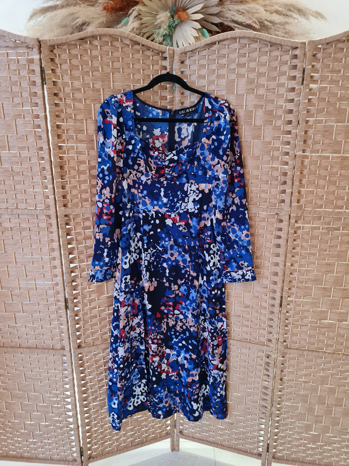 Girl In Mind Blue Print Maxi Size 8 New