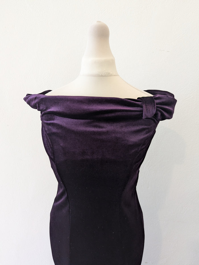 Goddiva Purple velvet Maxi 8/10
