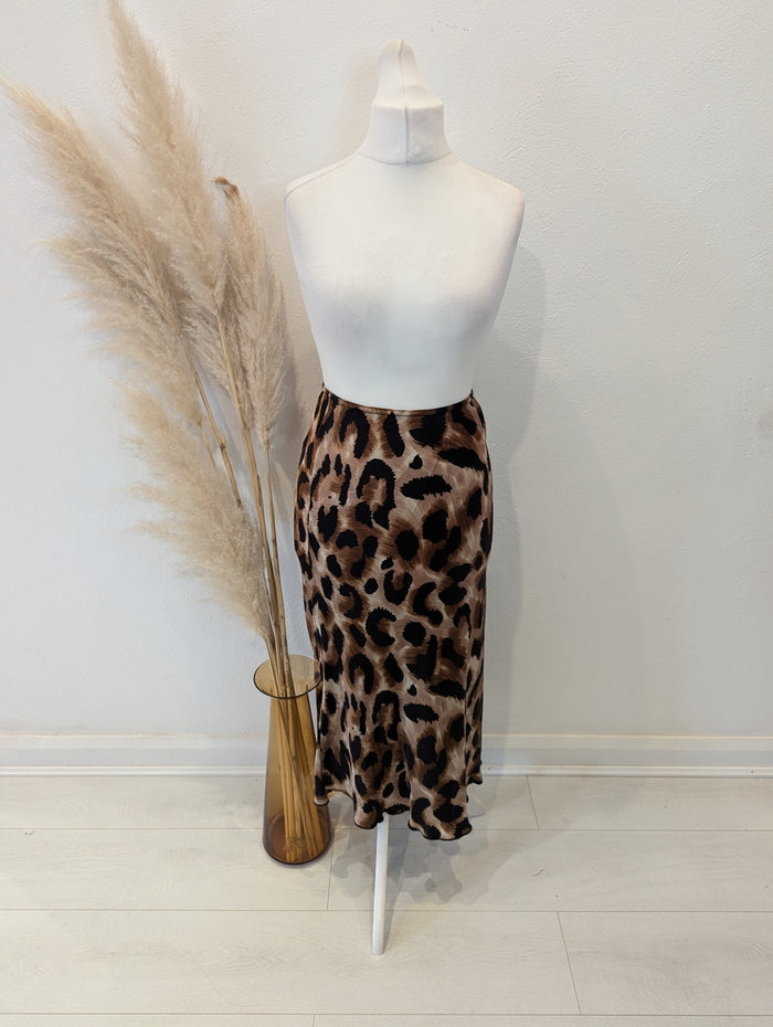 Hax Lux leopard slip skirt