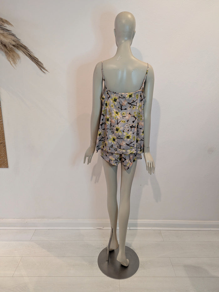 He Loves Me Not floral two piece L