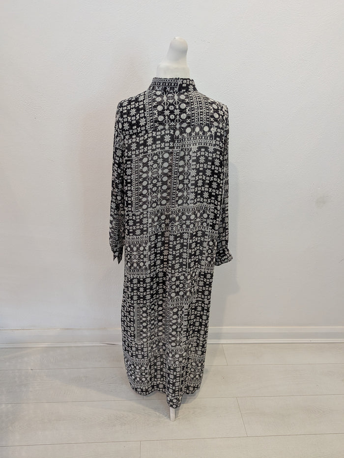 H&M Black Print Dress 10