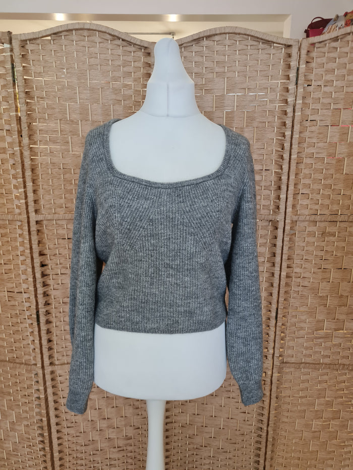 H&M grey jumper M