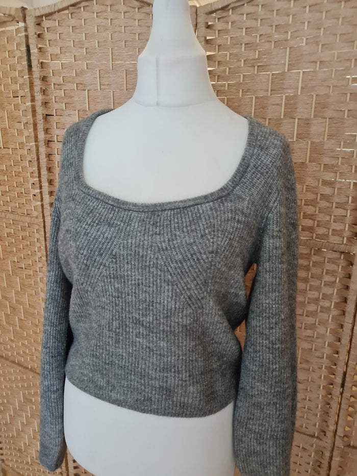 H&M grey jumper M