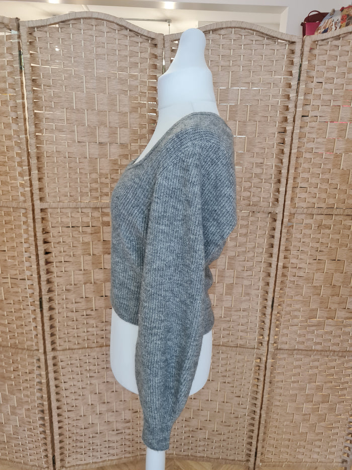 H&M grey jumper M