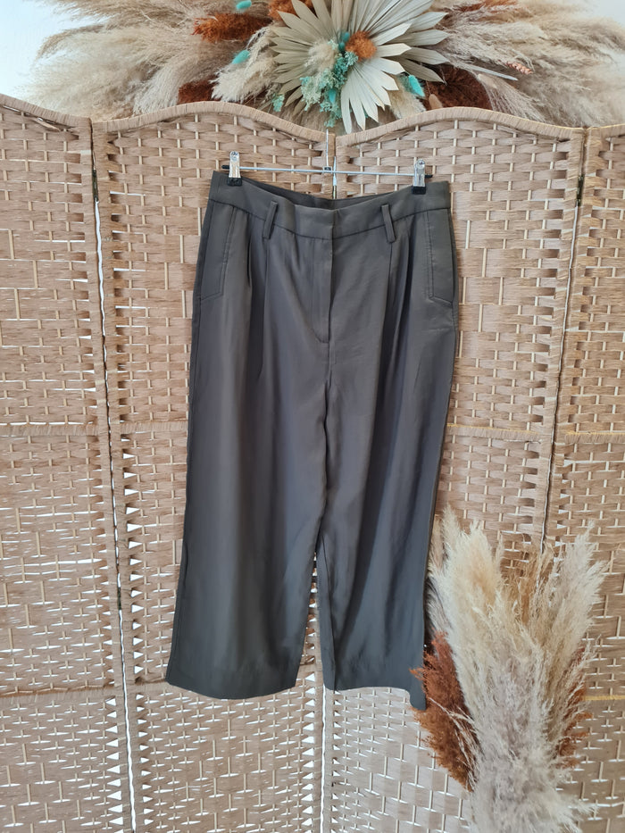 H&M Khaki Cullottes L