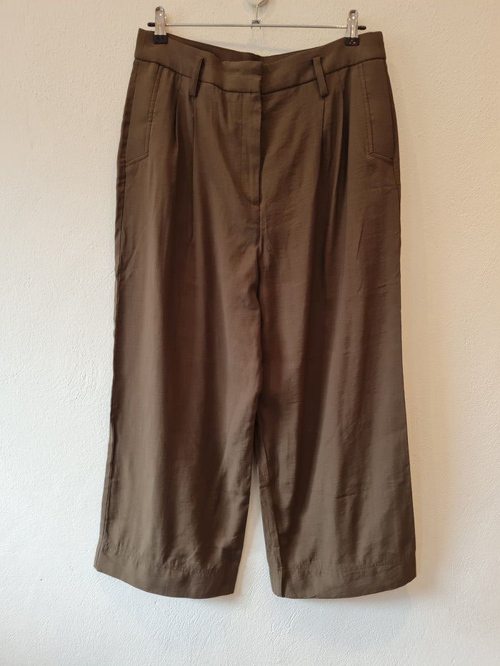 H&M Khaki Cullottes L