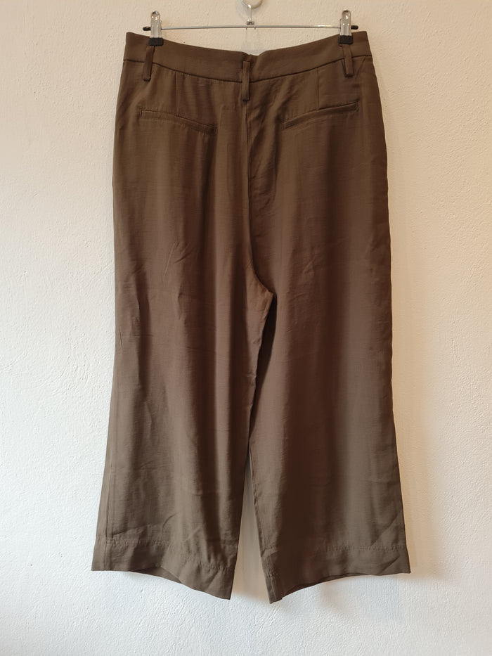 H&M Khaki Cullottes L