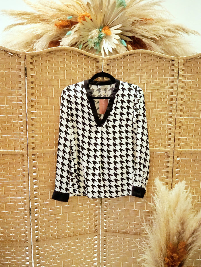 Hobbs Dogtooth blouse Size 10