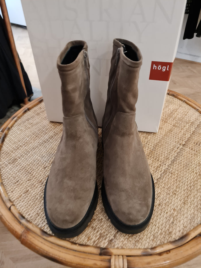 Hogl Taupe Biker Boots Size 4 .5 New RRP £199