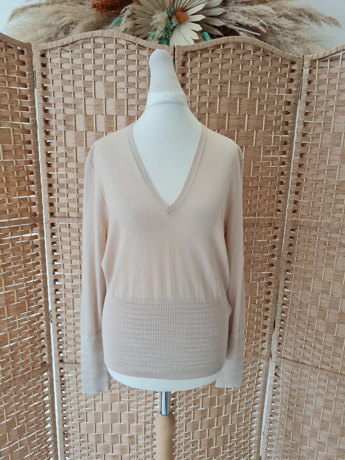 Hugo Boss Beige V Neck Small NWT RRP £149