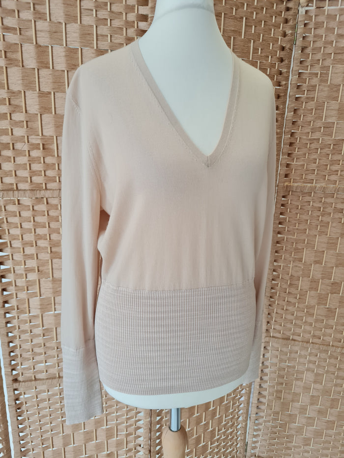 Hugo Boss Beige V Neck Small NWT RRP £149