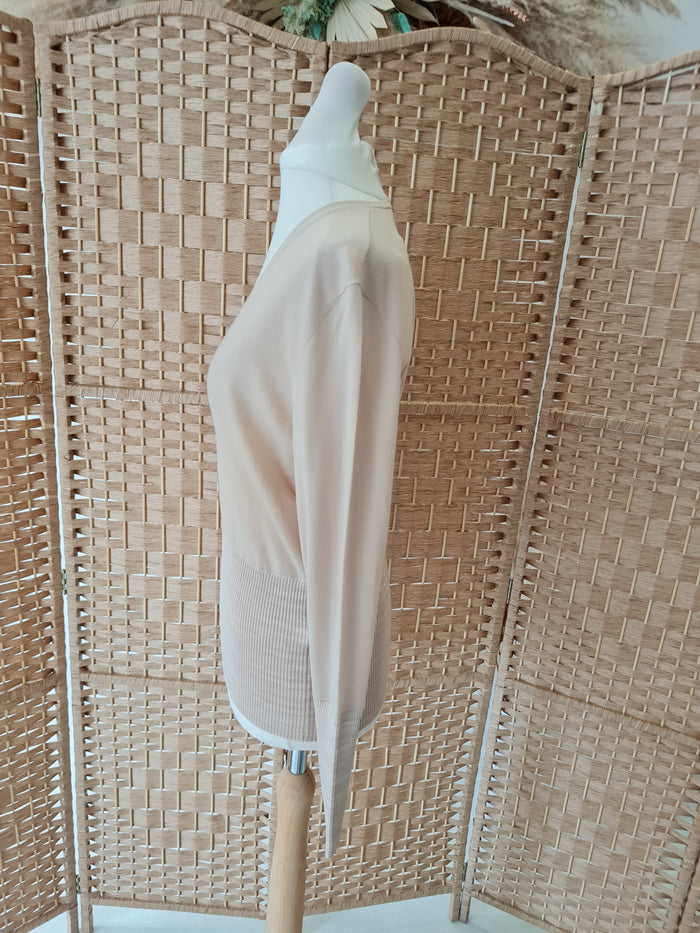 Hugo Boss Beige V Neck Small NWT RRP £149