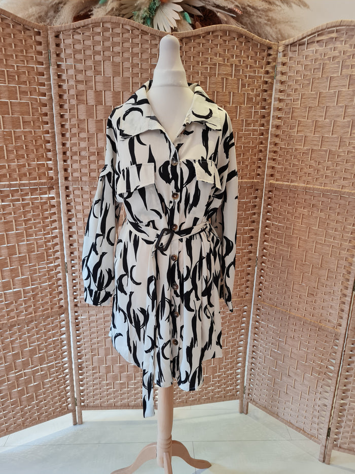 I Saw it First Shirt dress NWT 8