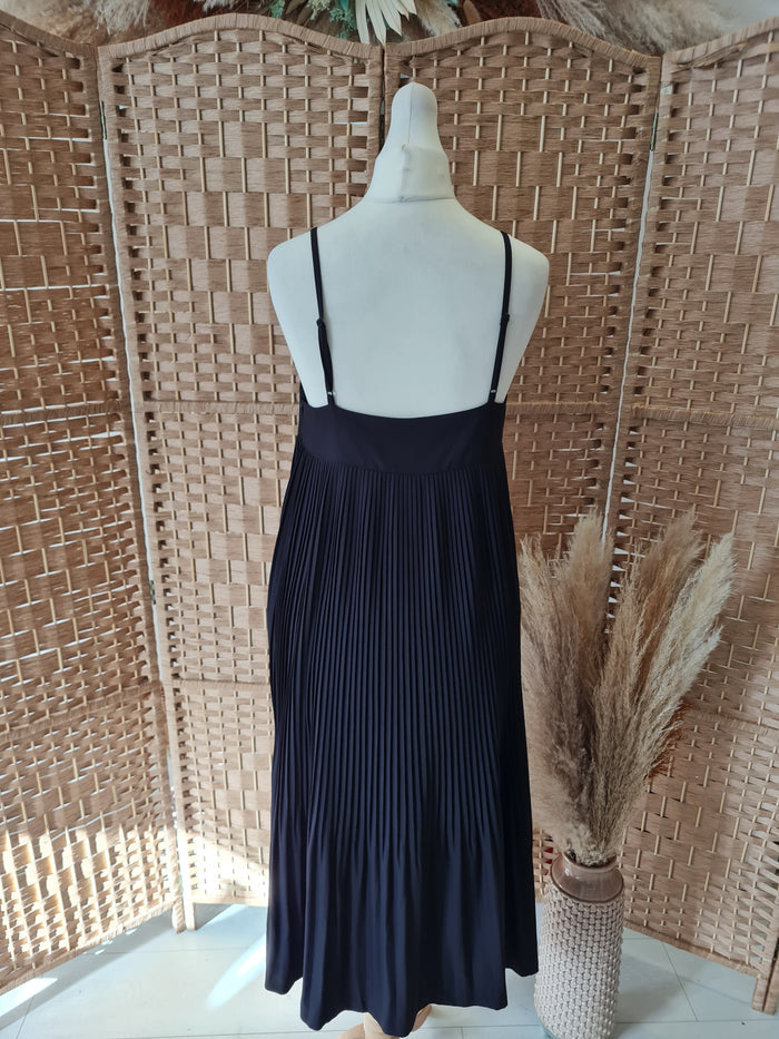 ICHI Black pleat Dress 8