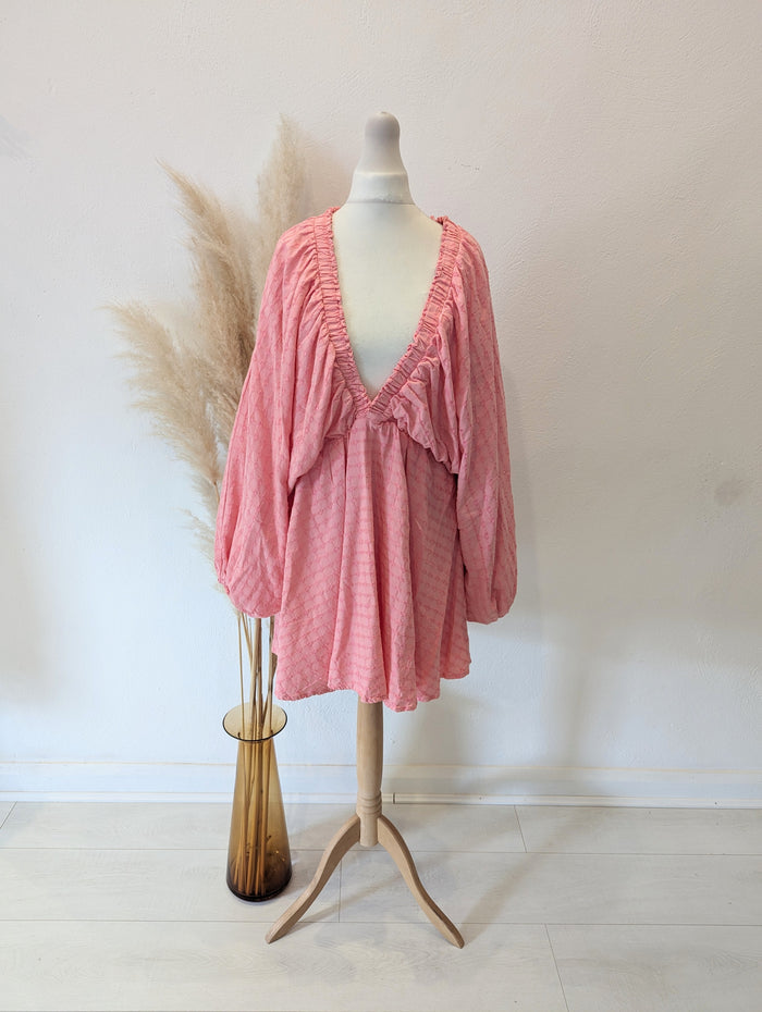 In Style Coral Balloon Sleeve Mini Size 10