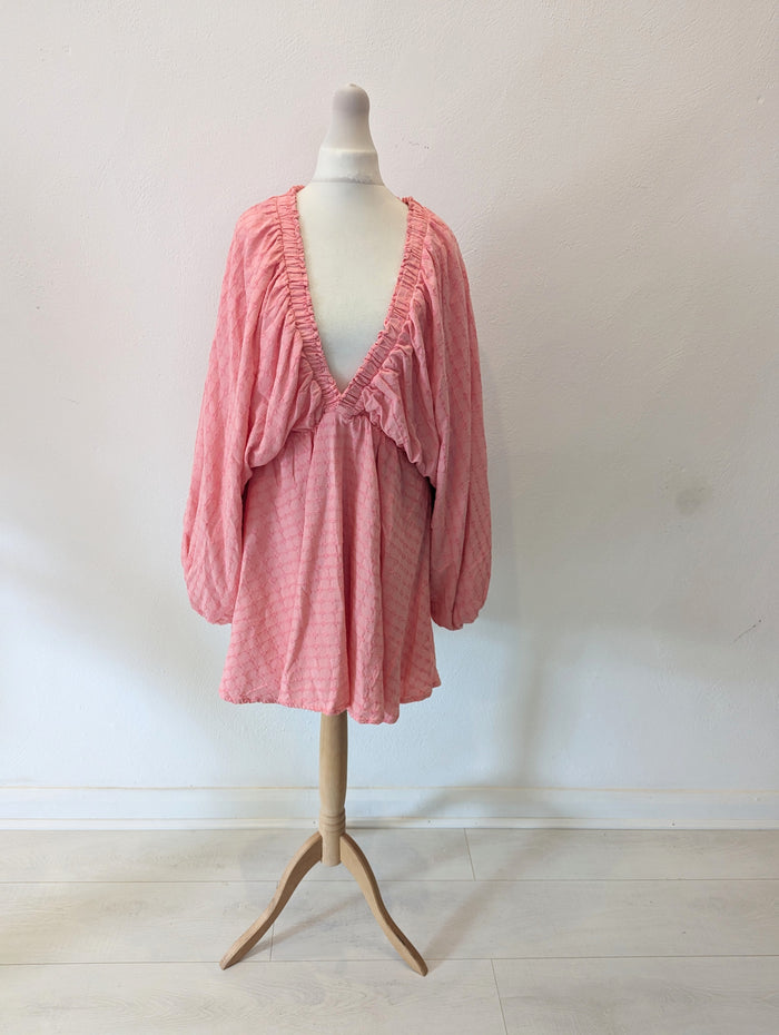In Style Coral Balloon Sleeve Mini Size 10