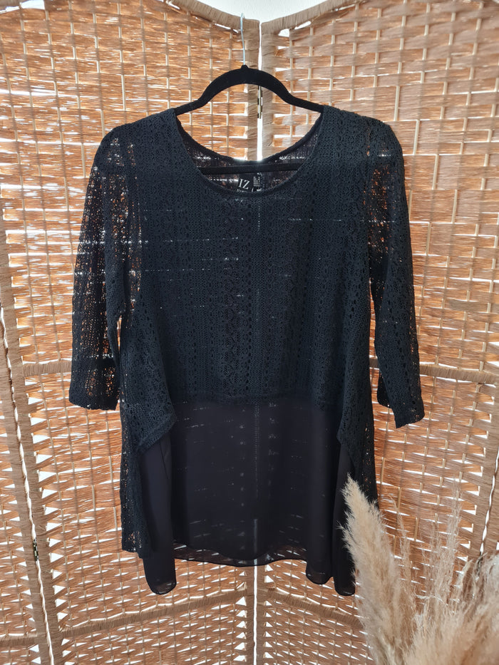 Izabel London Lace Top 12