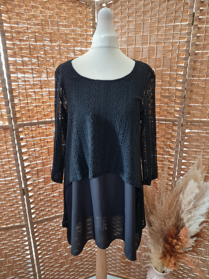 Izabel London Lace Top 12
