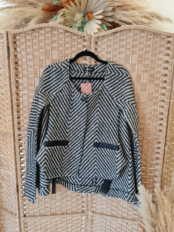 Jayley Cashmere/Wool Cape M