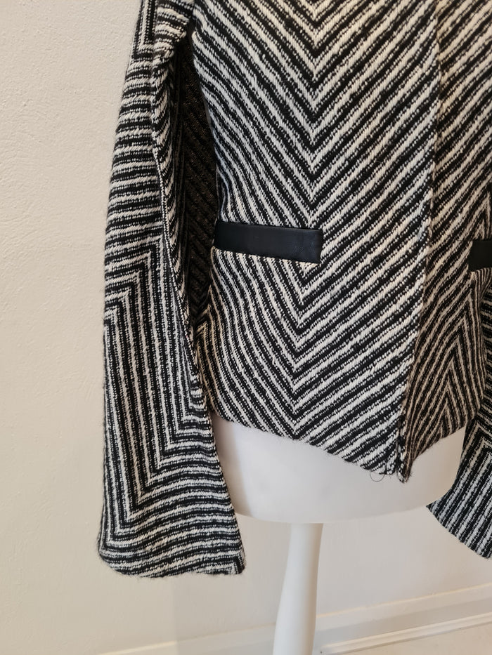 Jayley Cashmere/Wool Cape M